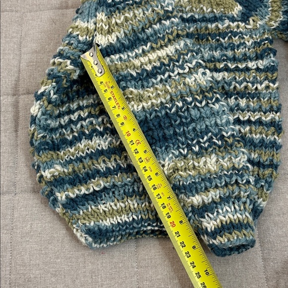 Sweater. Hand made. Vintage. Chunky Knit Multicolor Sweater - Picture 4 of 4
